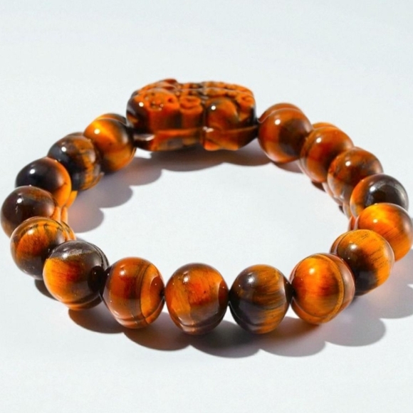 🔥Yellow Tigers Eye 150.00 ctw Beaded Stretch Bracelet with Feng Shui Carving - Picture 2 of 5